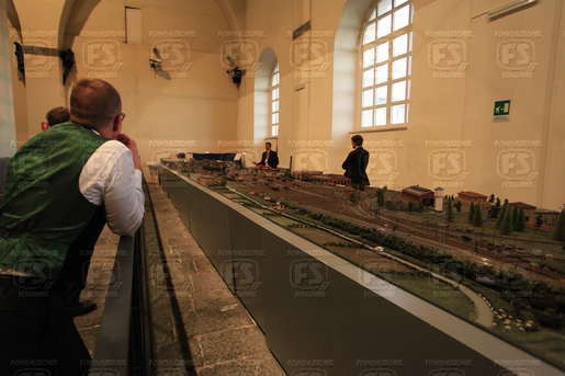 DGT_000012624_EOS.jpg DGT_000012624_EOS.jpg